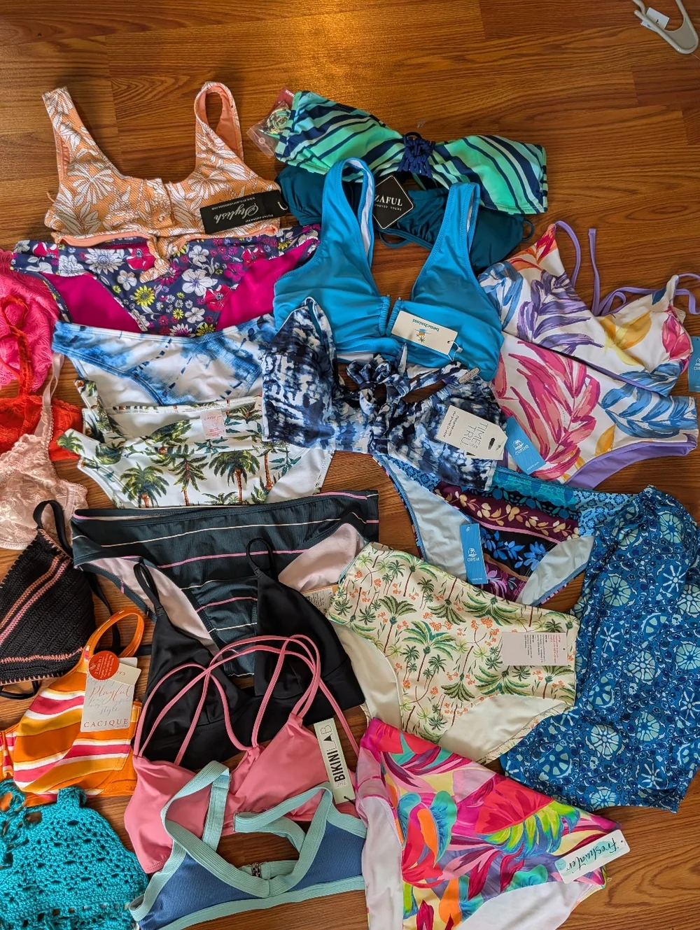 28 Piece Reseller Bra/Swimwear Bundle - Picture 4 of 4